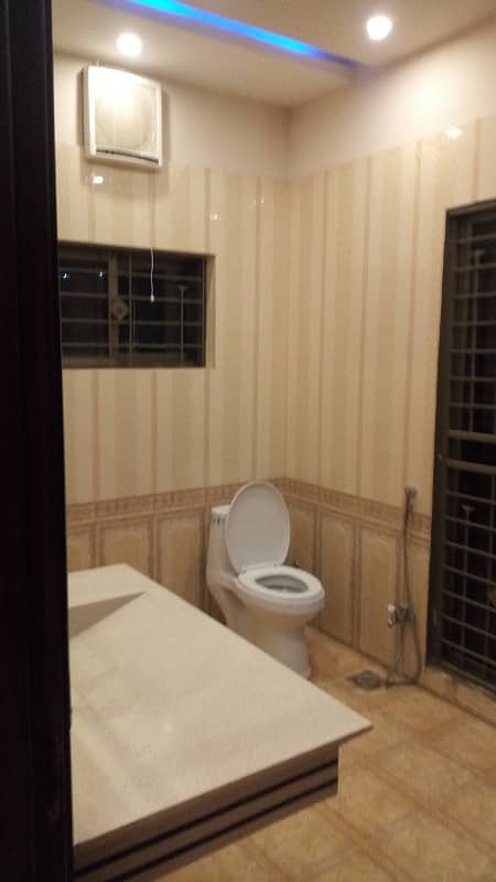 10 MARLA TILE UPPER PORTION FOR RENT IN JOHAR TOWN LAHORE 6