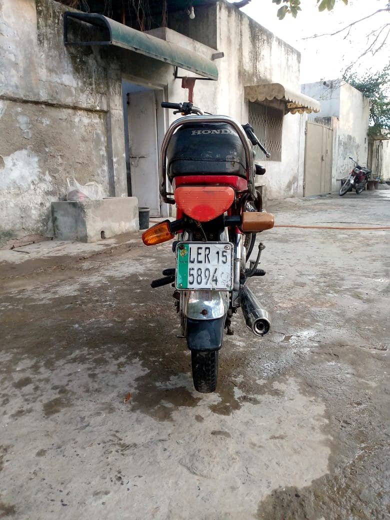 Honda CD 70 2015 for urgent sale 2