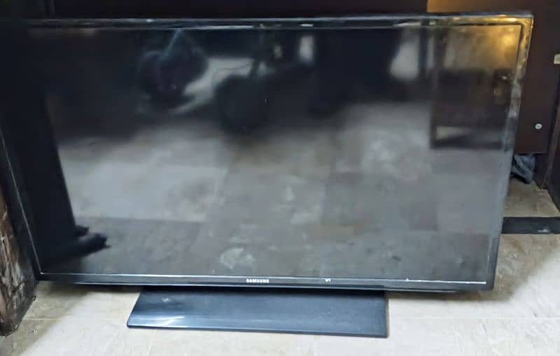 Samsung LED TV 40" 0