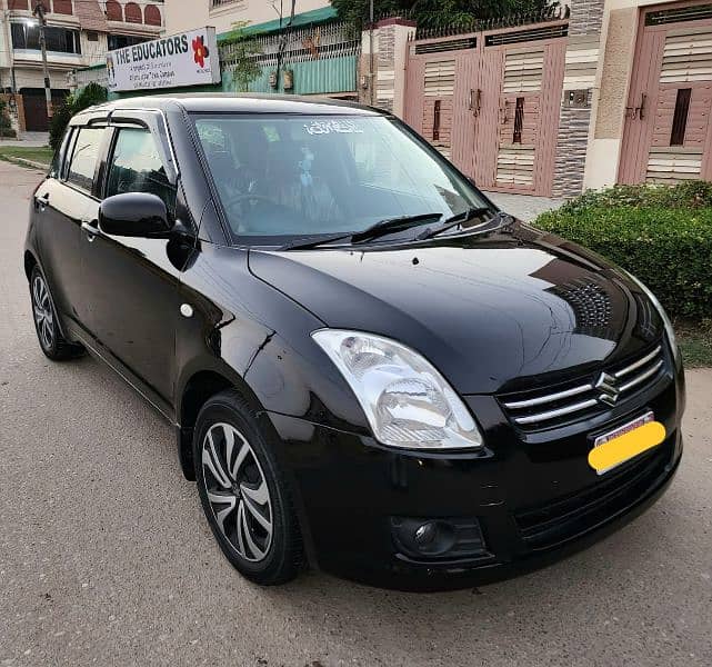 Suzuki Swift 2014 Original black color low mileage 1