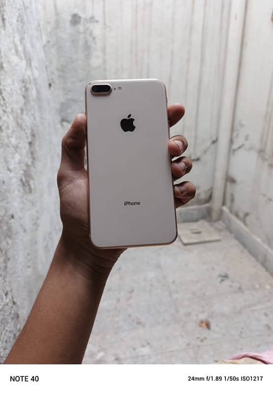 i phone 8+ pta approved 64gb 1