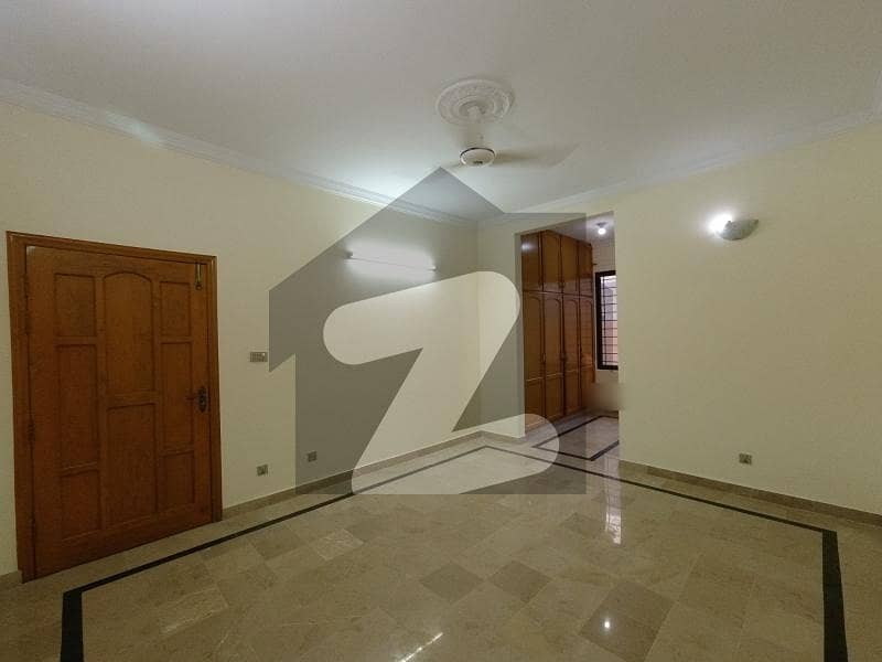 14 Marla upper portion for Rent in G13-3 9