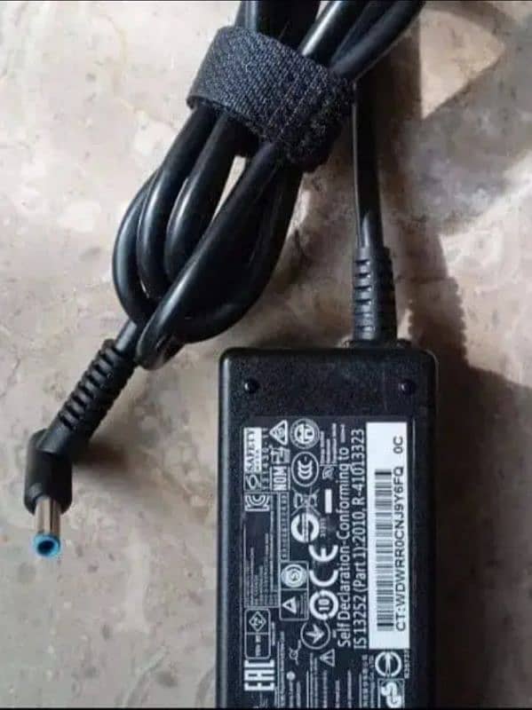 HP Laptop Blue Pin (45 Watt) Charger 0