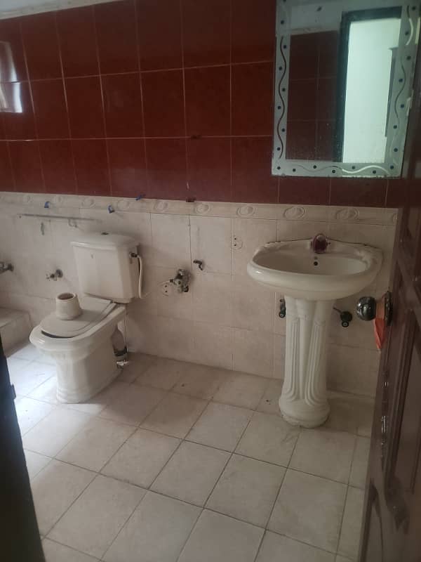 3 bed upper portion 4 rent near bostan khan road chaklala scheme 3 8