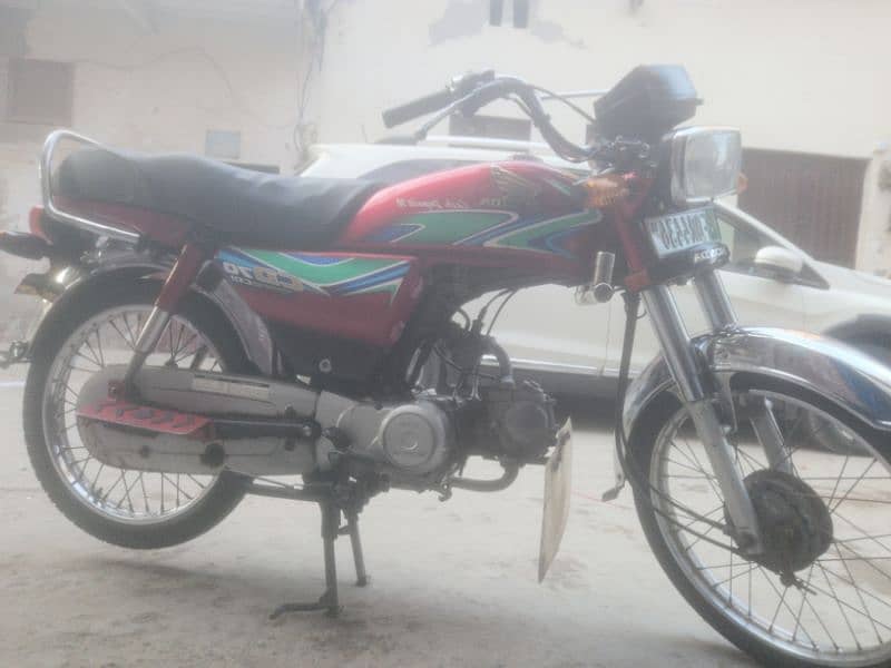 2018 model Honda 70cc.  urgent sell 3