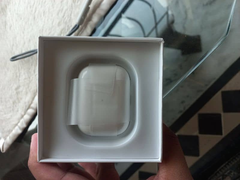 Apple airpods pro (2nd generation) 4