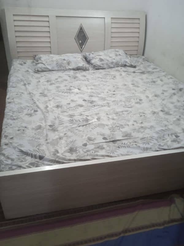 bed room set urgent sael 2