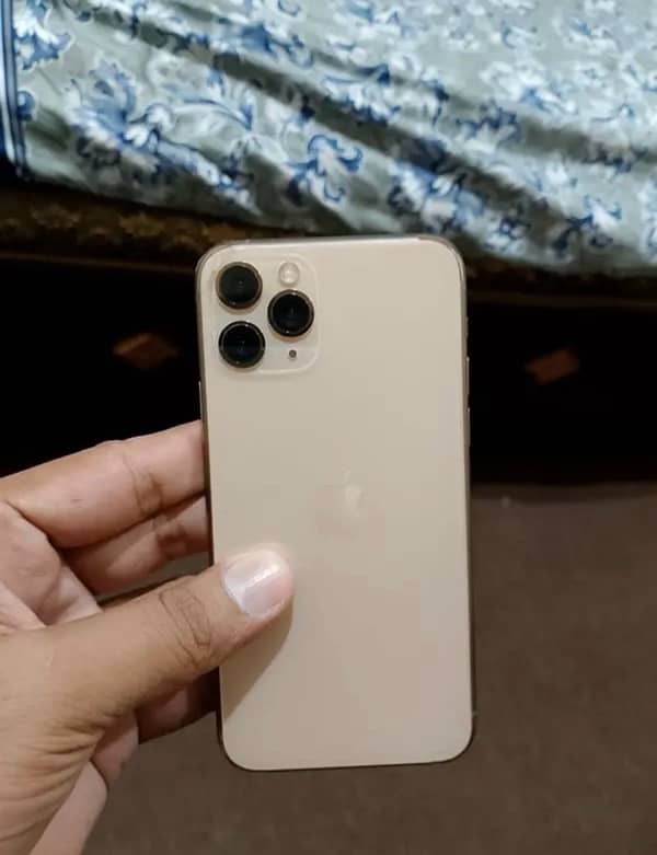 iphone 11 pro 3