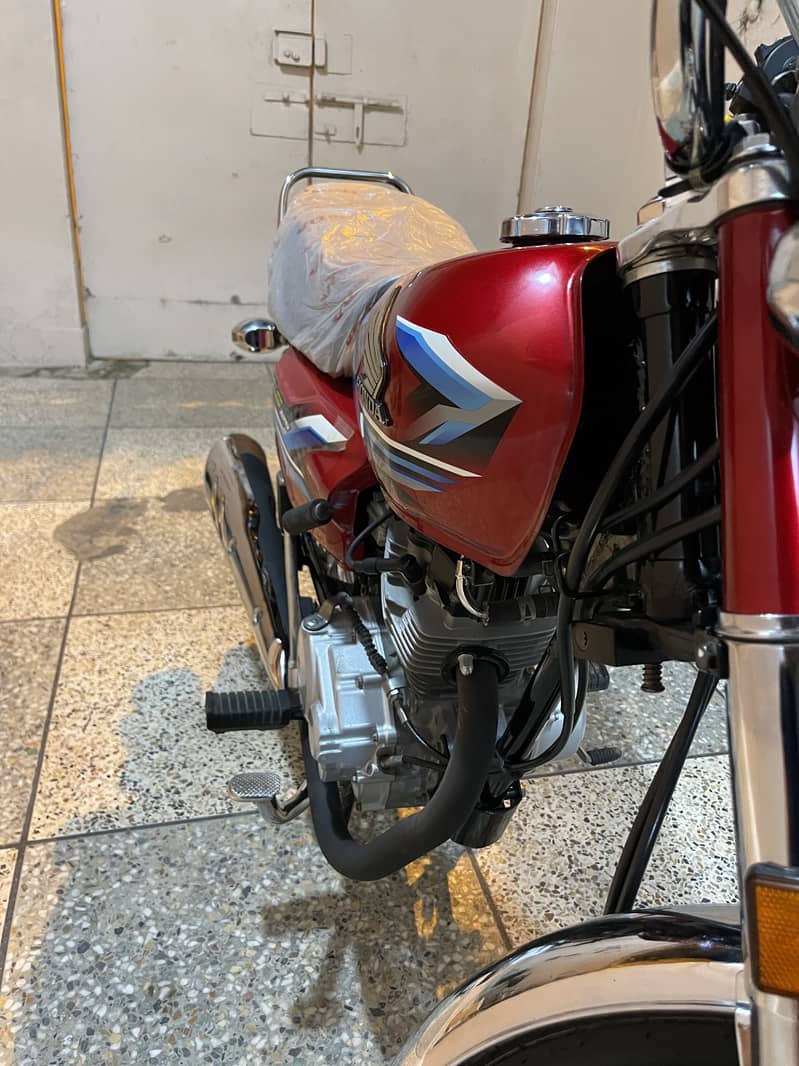 Honda CG 125 2024 1