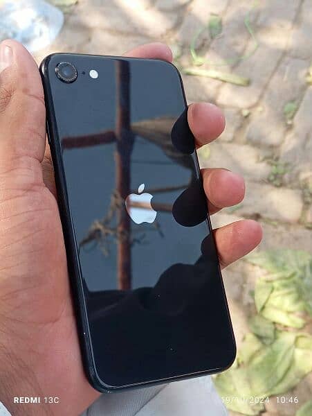 IPhone SE 2020 Non PTA JV 3