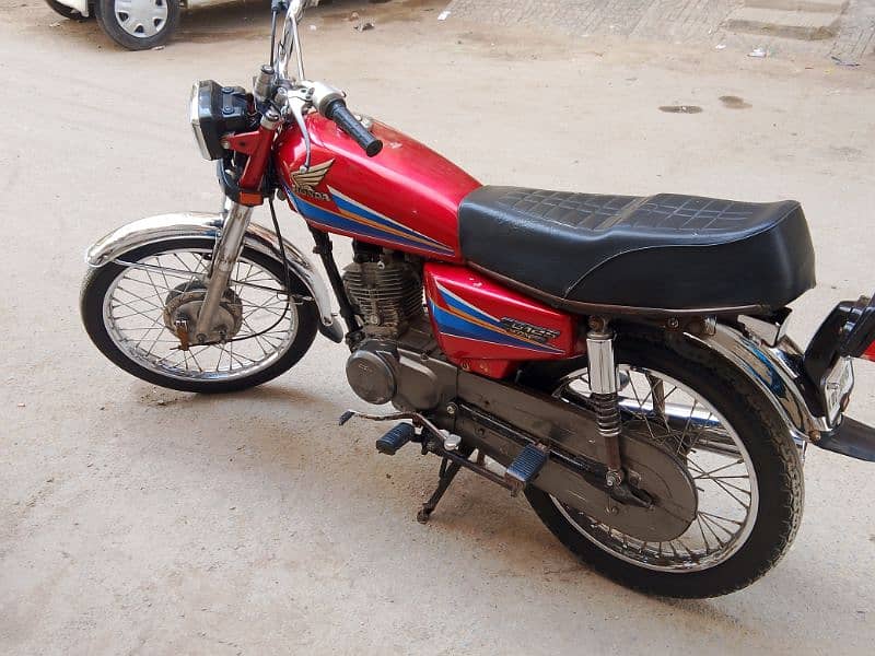 Honda CG 125 karachi number 4