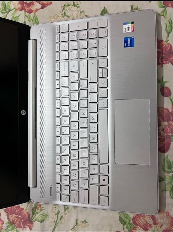 hp laptop core i7 11th generation 4