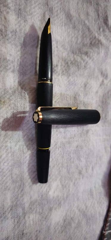 Montblanc 220 fountain pen 1