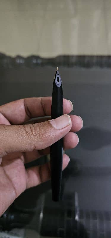 Montblanc 220 fountain pen 4