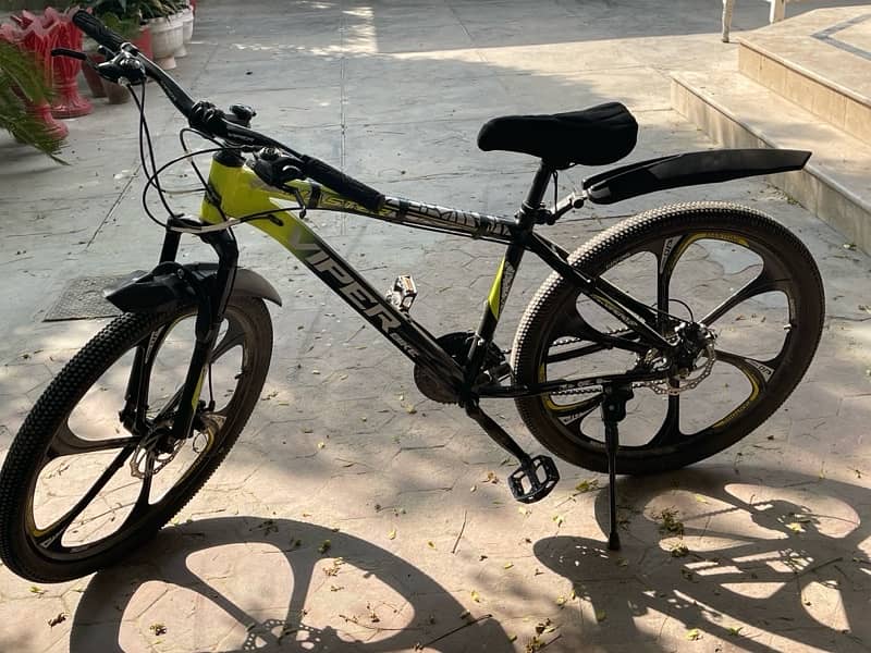 viper Mountain bike in mint condition 0