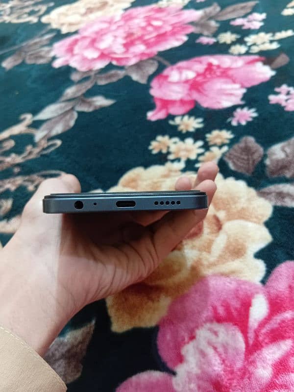 vivo y36 8 +128 full ok da 10/10 condition da 5