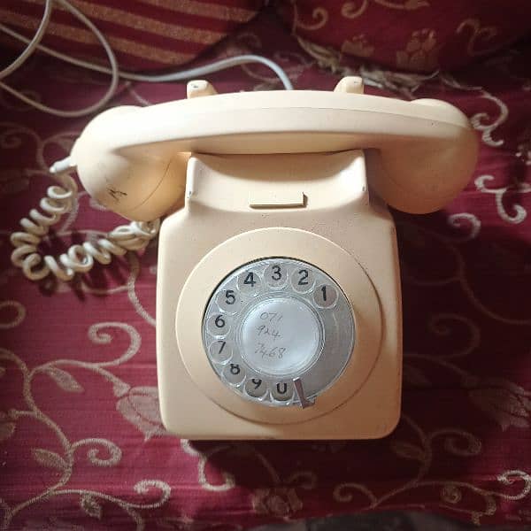 Antique Telephone set 2