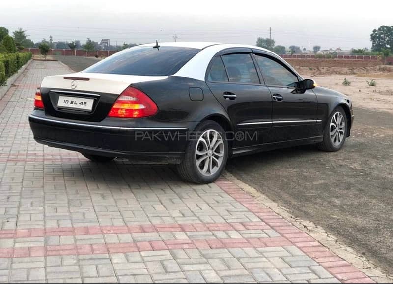 Mercedes E Class 2002 1