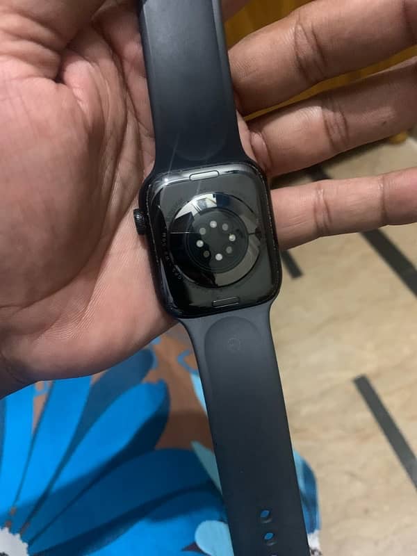 Apple Watch Series 8 45Mm 10/9 with complete box 100% health Waterpack 3