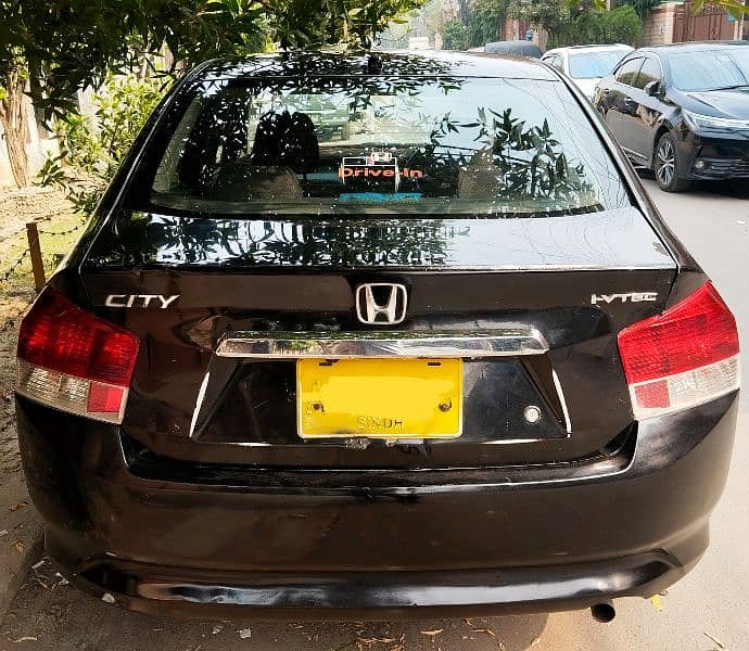 Honda City IVTEC 2009 Original car 3