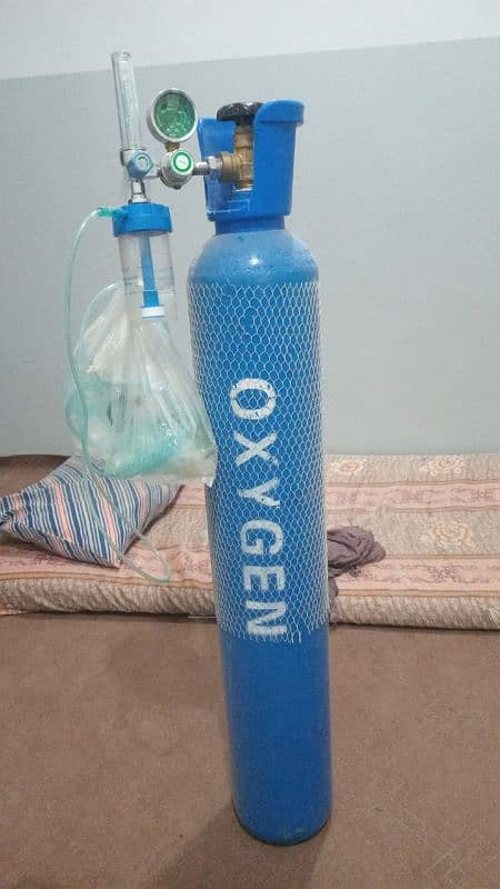 Oxygen Cylinder 15Kg, Filled with Oxygen 0