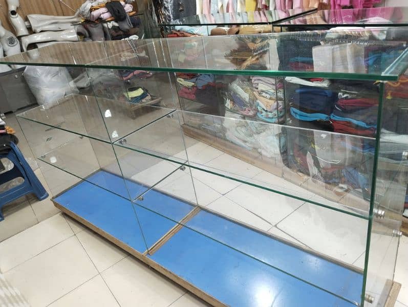 GLASS COUNTER 0