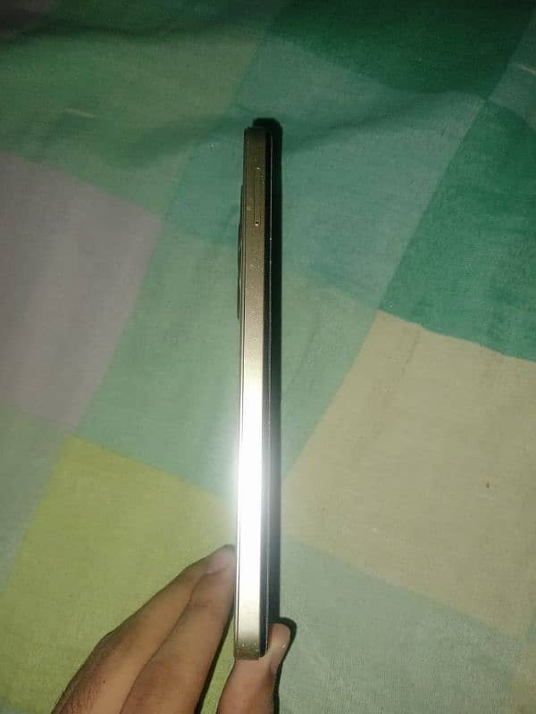 Tecno Spark 20c 4