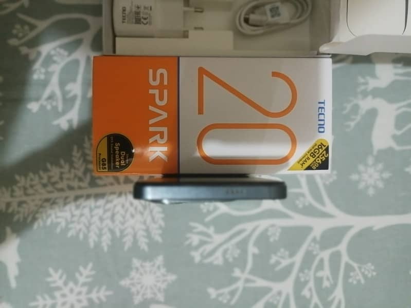 tecno spark 20 8+8=16/256 5/6 month warranty ma full box 8