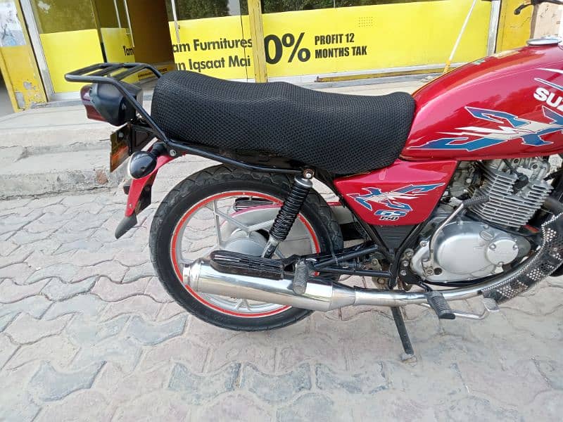 Suzuki 150 Lush condition 20 model 6