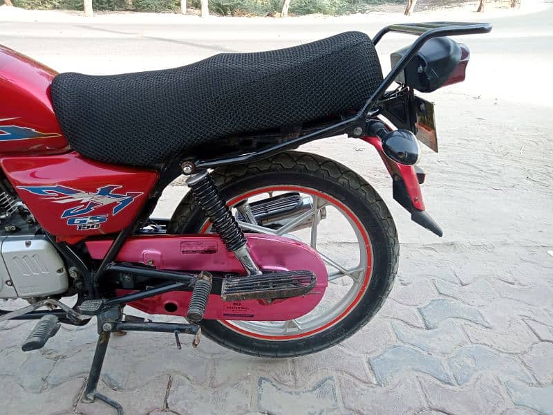 Suzuki 150 Lush condition 20 model 12