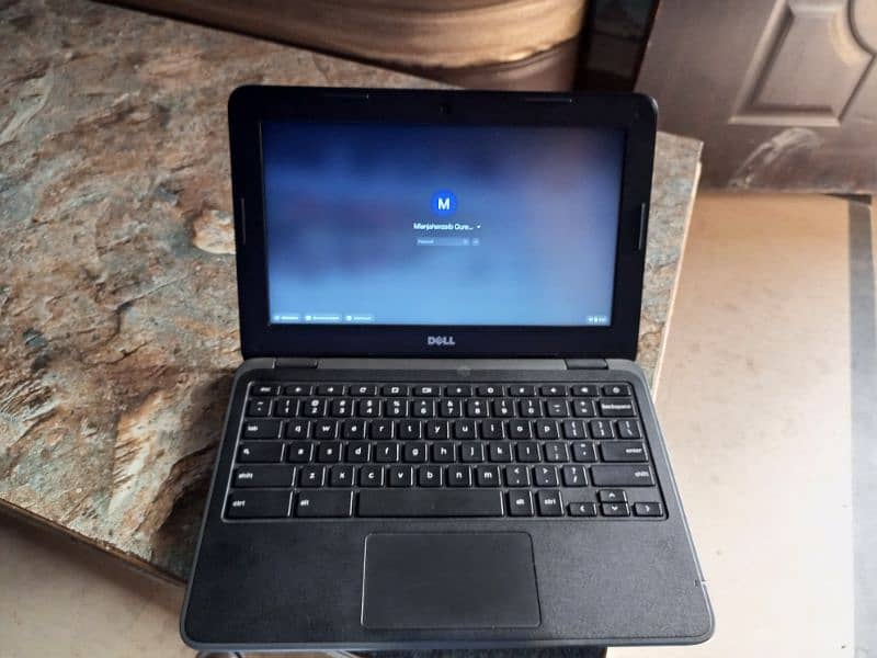 Dell Chromebook 4gb Ram 32gb momery 1