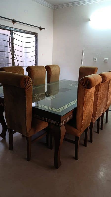 8 seater Dining Table for sale 1