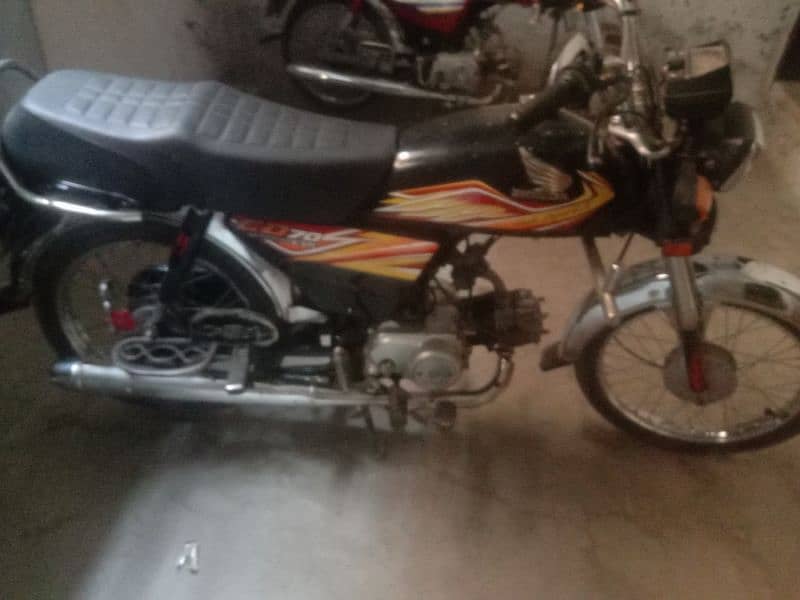 Honda City 70 bike 7