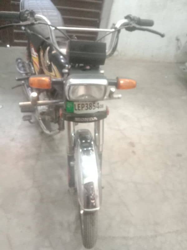 Honda City 70 bike 8