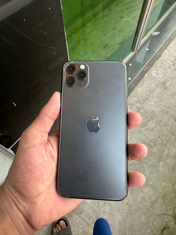 IPHONE 11 PRO MAX NON PTA 2