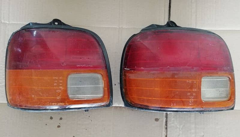 DIFFERENT TAILLIGHTS FOR CITY 2002,LANCER 90 AND COURE. 4