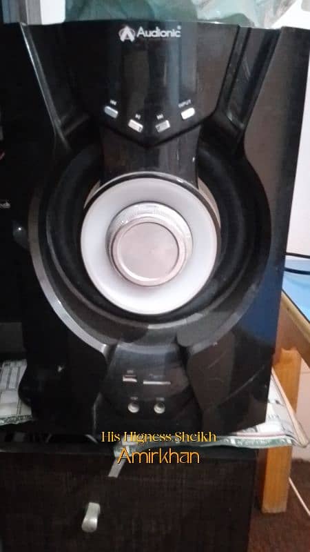 audionic RB,110 good condition high bass 2