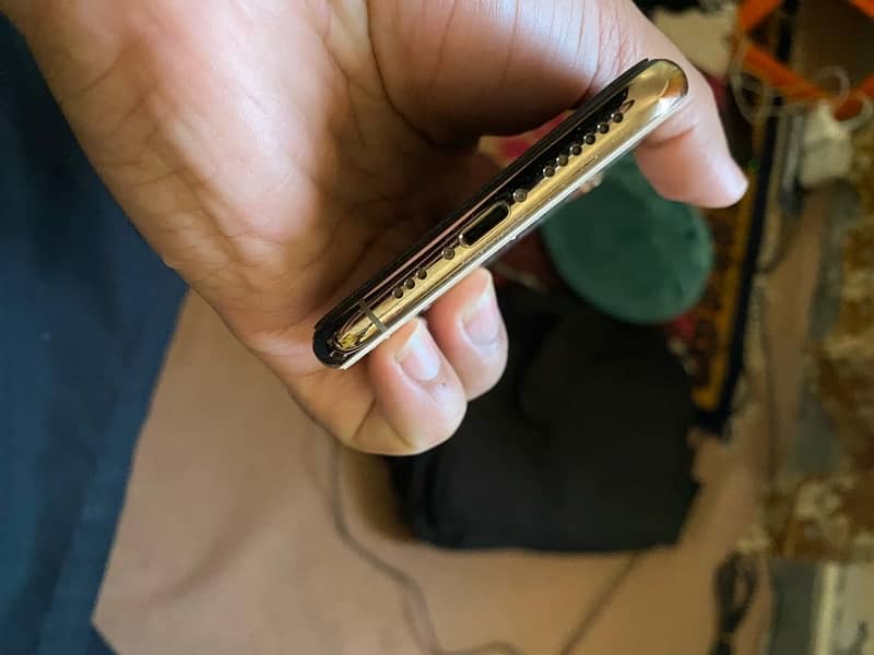 iPhone xs 64gb duel approved 3