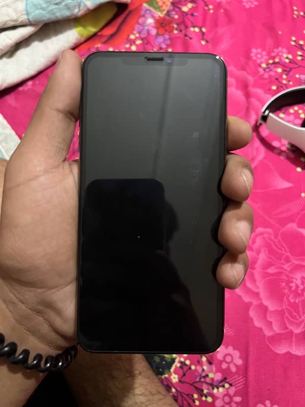 Iphone xs max 256gb non pta 4