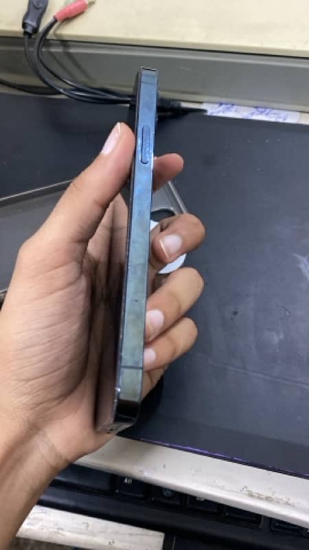 iPhone 12 pro 256gb 10/9.5 condition 4