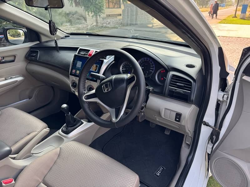 Honda City IVTEC 2019 white Genuine Condition 6