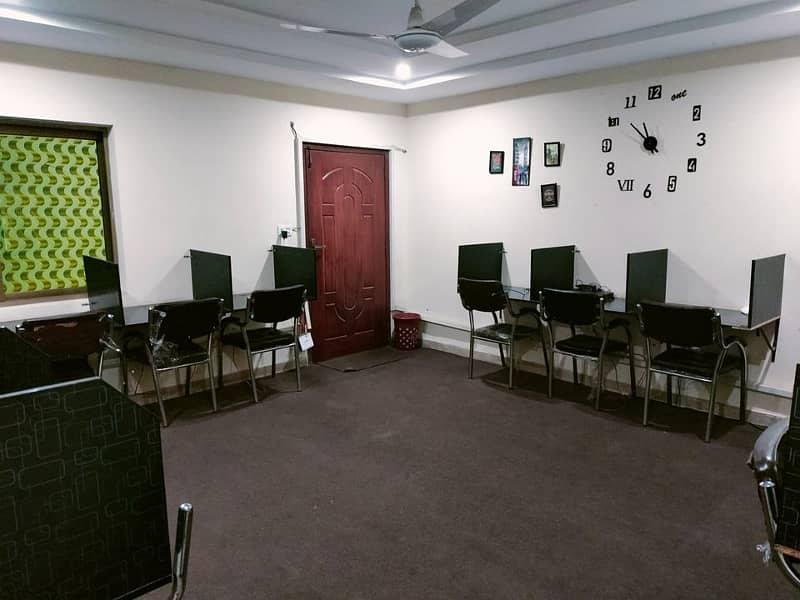 NON FURNISHED VIP OFFICE FOR RENT 2