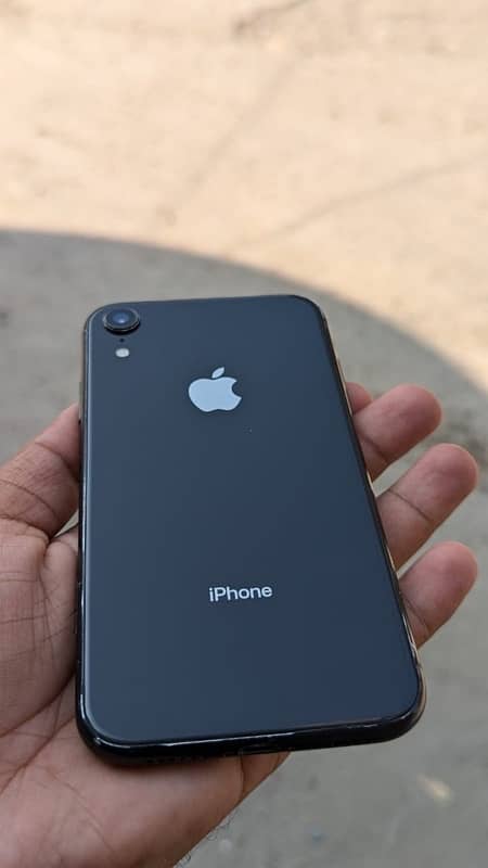 iphone XR 03070447944 whatsapp only 1