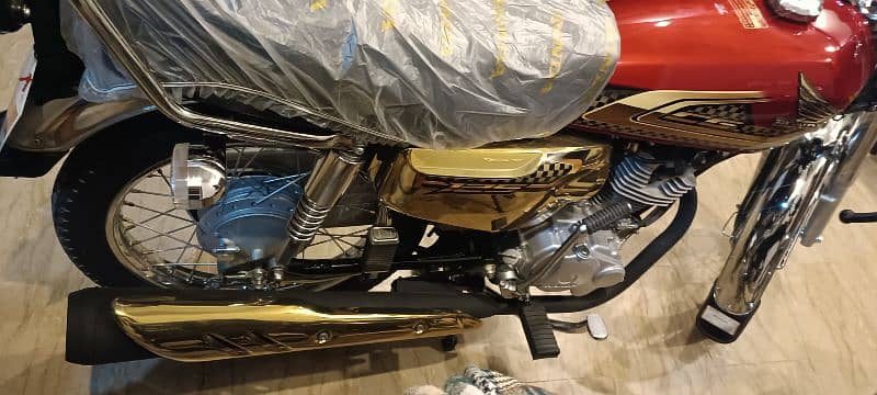 Honda 125 Gold Edition (applied for 1