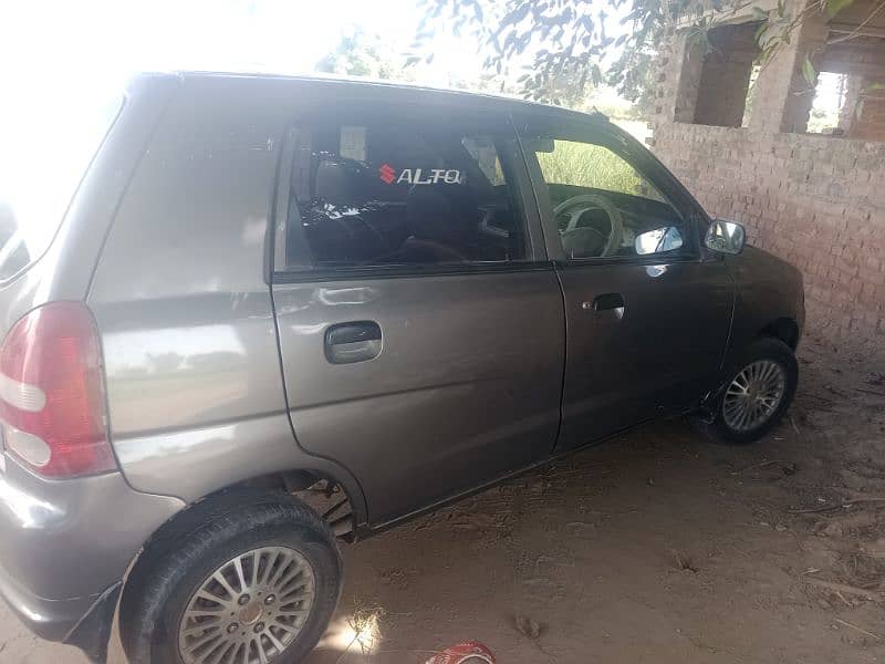 Suzuki Alto 2010 3