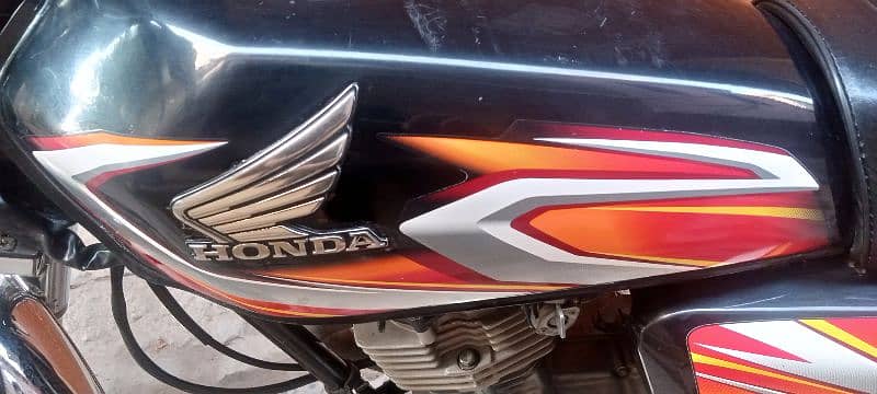 urgent sale Honda 125 22model 4