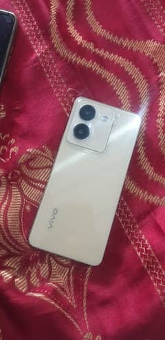 Vivo Y36