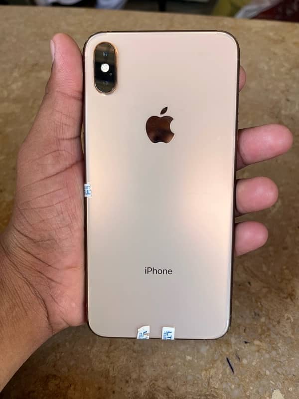 iPhone XS Max 6