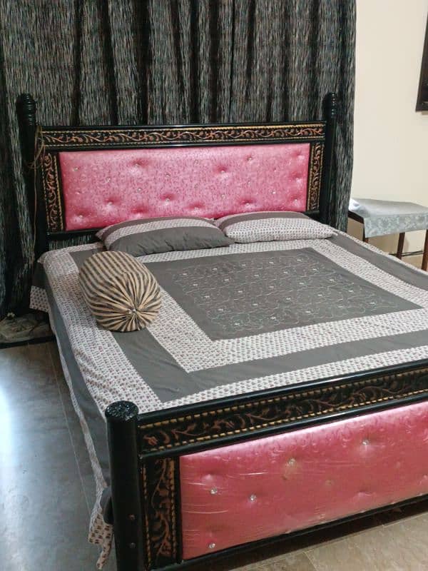 king size bed for sale 0