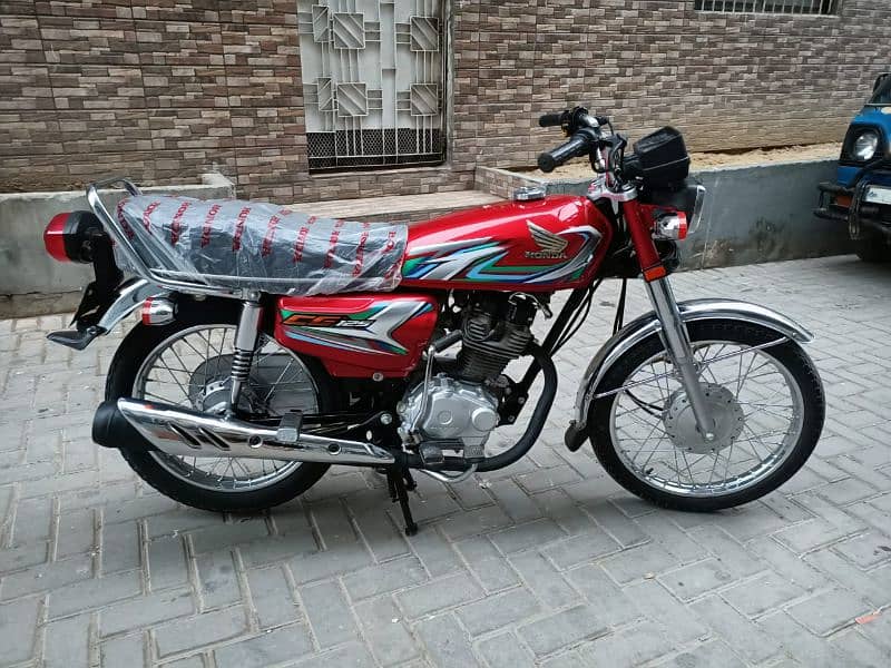 Honda 125 2023 model mint condition 4